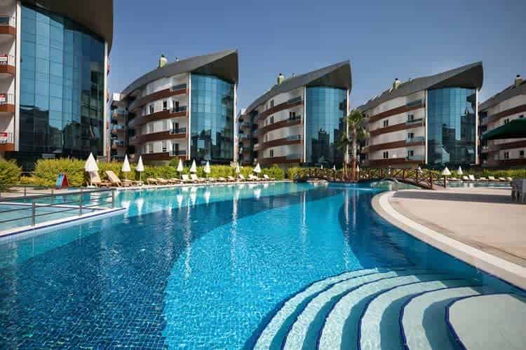 Tolerance Club Onkel Residence 